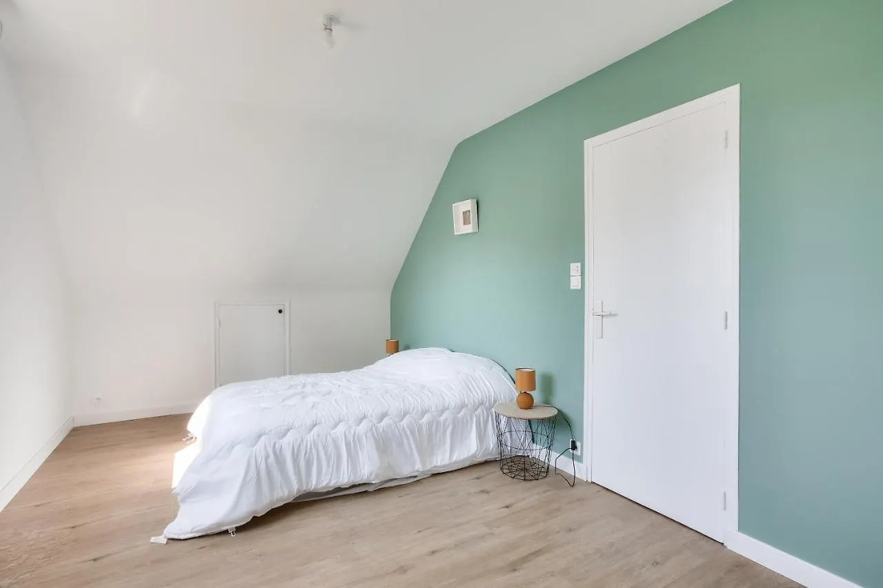 Holiday home Erquy- Maison Familiale Pour 8 Adultes Et 2 Enfants France